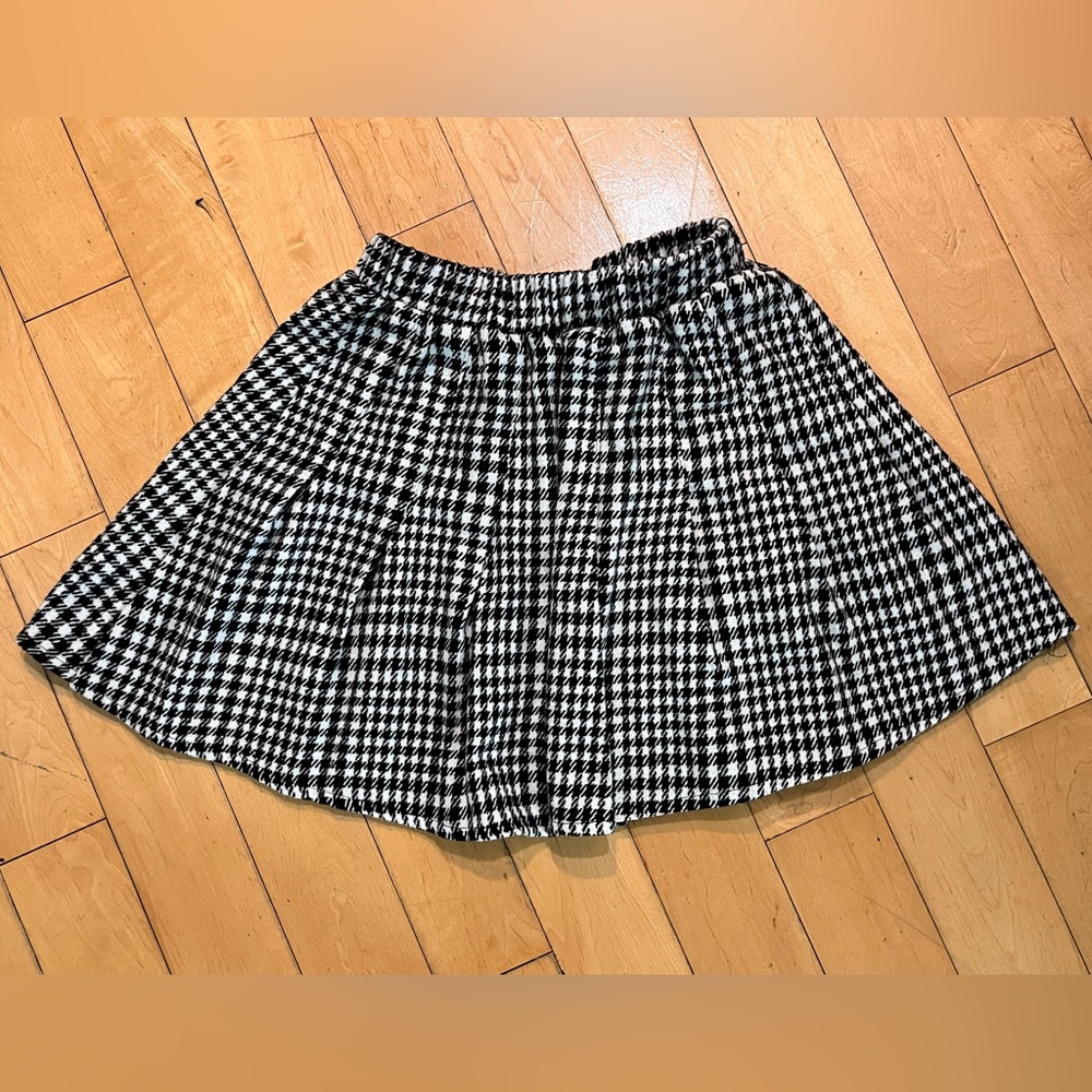 Girls Black and White Houndstooth Skirt Size 12/14 Large